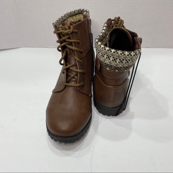 None Other - New combat boots size 4